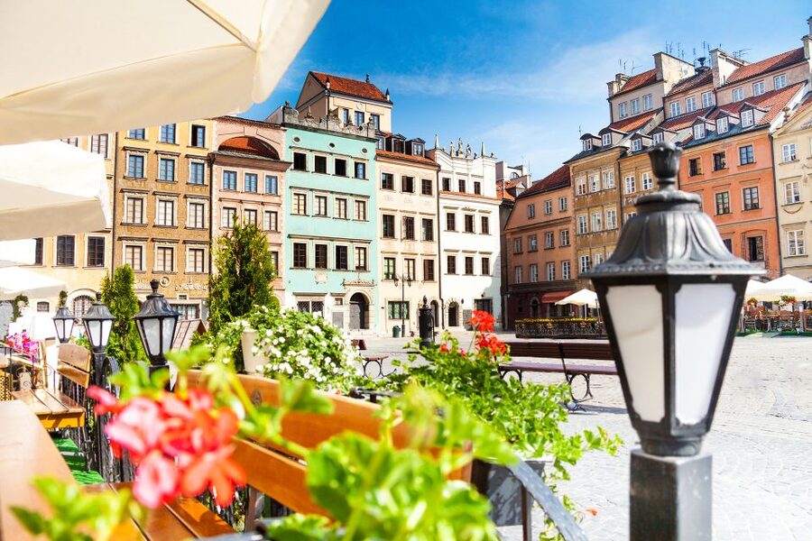 Warsaw: 3-Hour Panoramic City Bus Tour with Pickup - Royal Garden Lazienki start: monuments, 17th-century structure, and surviving war