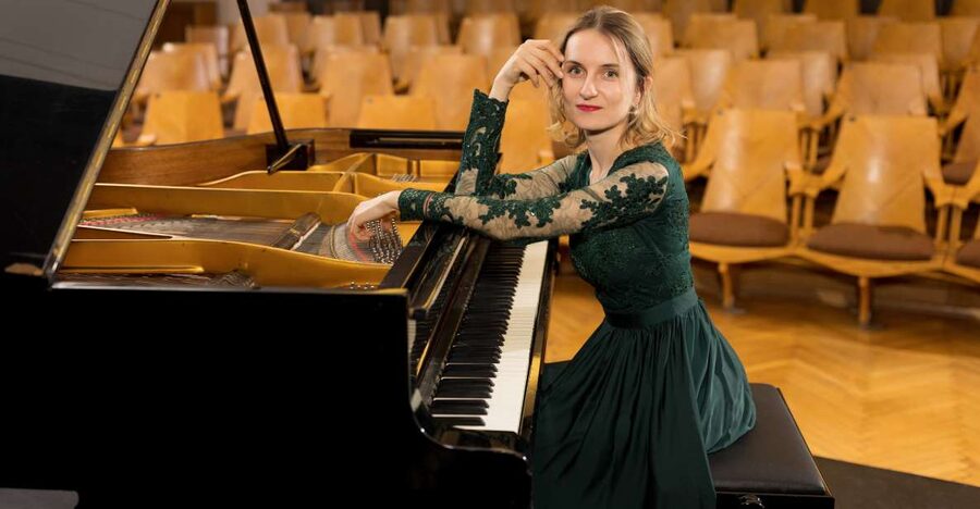 Warsaw: Chopin Concert at Historical Venue in Old Town - Old Town as your pre and post concert plan