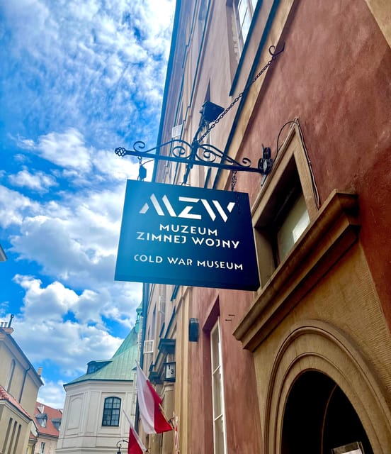 Warsaw: Cold War Museum Entry Ticket - VR secret-agent missions: why the three-game setup is the star
