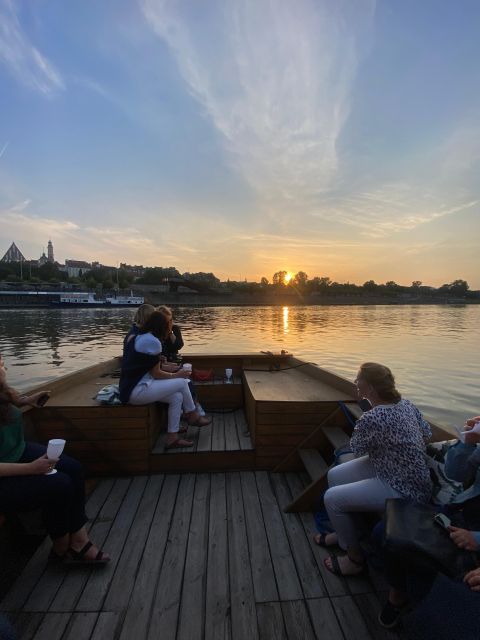 Warsaw: Evening Vistula Cruise with Welcome Drink - An Evening Cruise That Turns Warsaw’s Lights Into a Moving Postcard