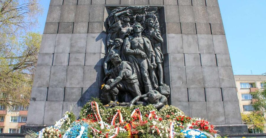 Warsaw: Ghetto, Jewish Cemetery & POLIN Museum Private Tour - Meeting point, language options, and the small logistics that matter