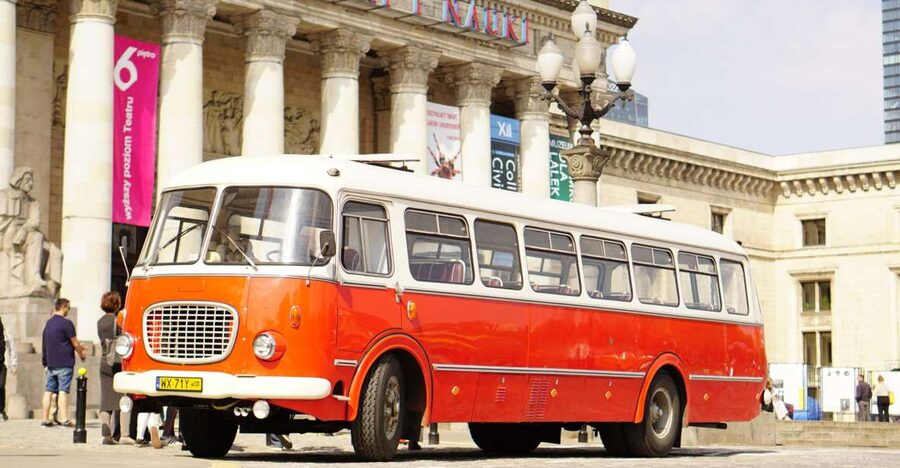 Warsaw: Highlights Guided Retro Bus Tour - Łazienki Park walk: Chopin, the Palace on the Isle, and the Thursday question