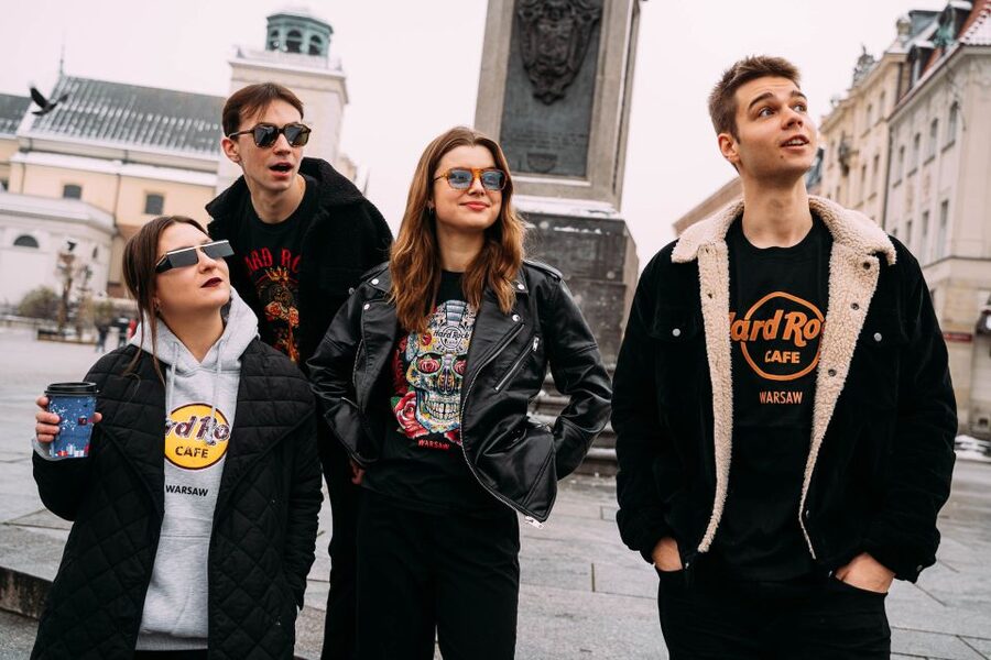 Warsaw: Lunch or dinner at Hard Rock Cafe with Skip-the-Line - Service, pace, and the little logistics that can matter