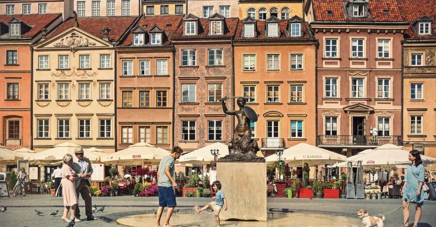 Warsaw: Old and New Town Private Walking Tour - Finishing on the Royal Route idea, with Presidential Palace and Warsaw University