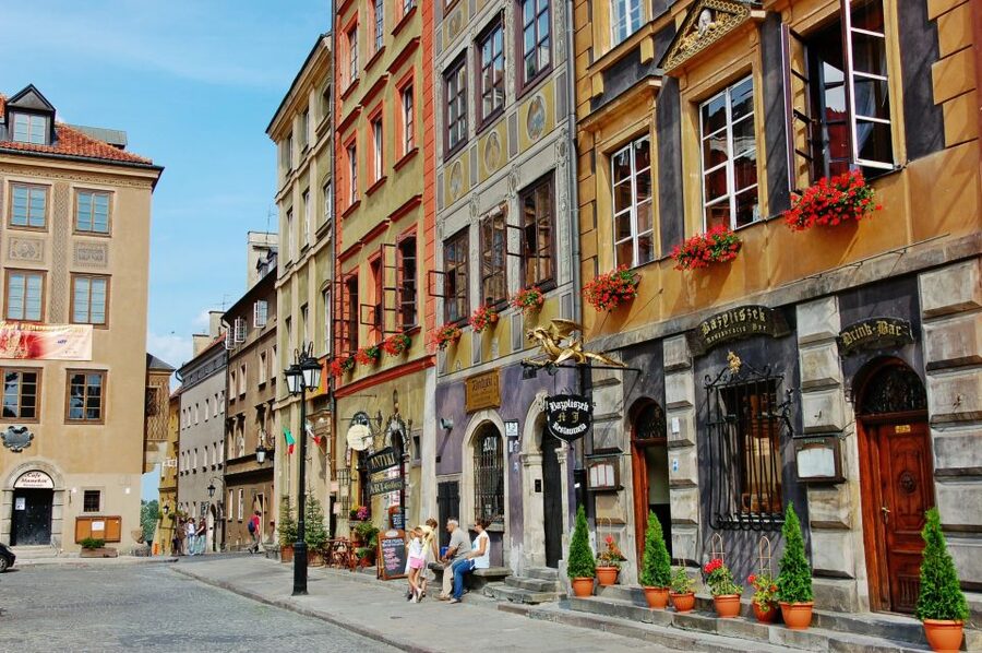 Warsaw: Old and New Town Private Walking Tour - Barbican, Kanonia Street bell, and the old city walls