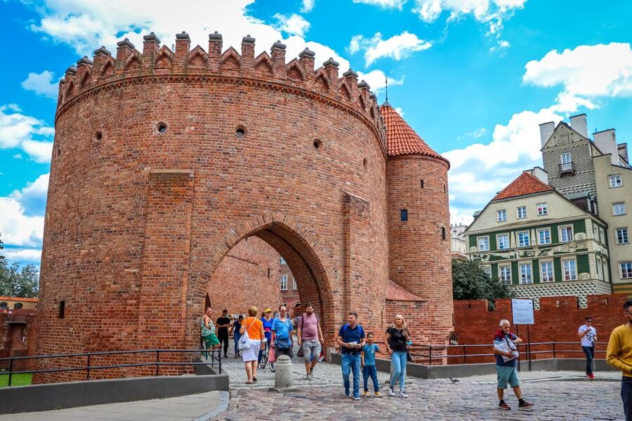 Warsaw: Old Town Highlights Walking Tour in English - Chopin’s heart and the names you meet on the street