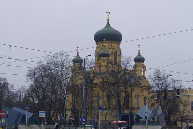 Warsaw Praga Guided Historical Walking Tour - Why this Praga walk feels different from a typical city tour