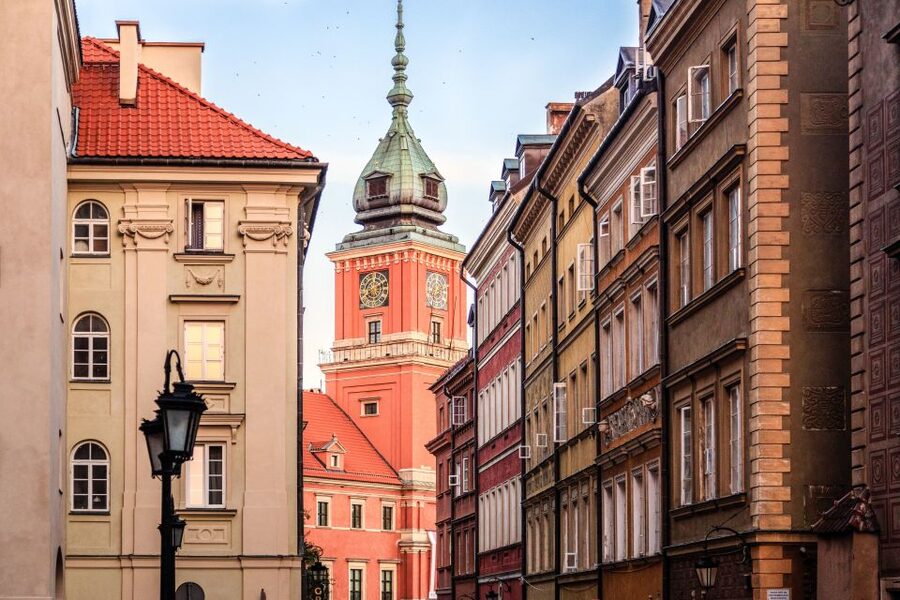 Warsaw: Private 3-Hour Sightseeing Tour by Car with Pickup - World War II and the Post-War Years You Can Connect to Modern Warsaw