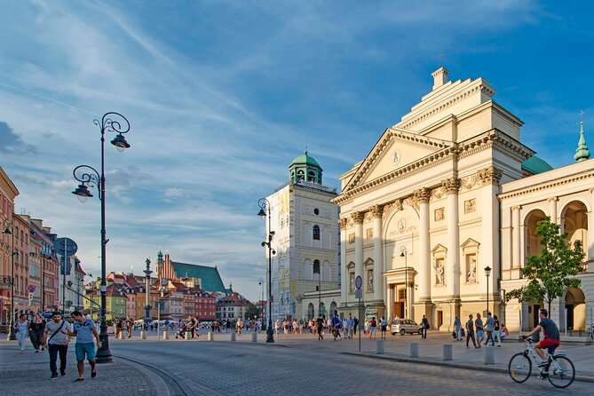 Warsaw Private Walking Tour - Old Market Square, city walls, and the Barbican: how the Old Town portion is paced