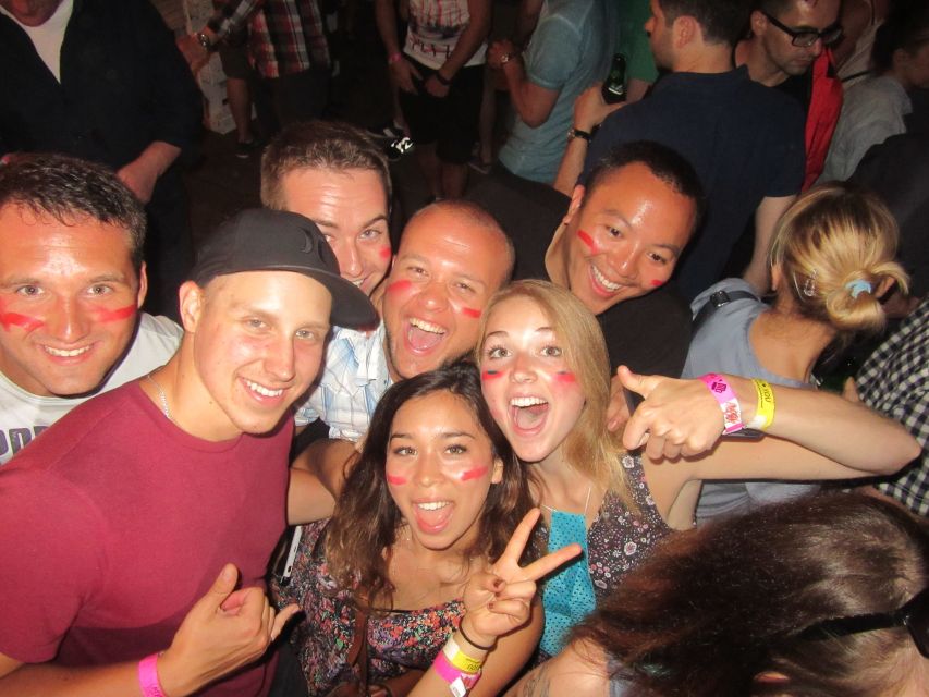Warsaw: The Original Pub Crawl - The flow of the night: shots first, rules after, games all the way