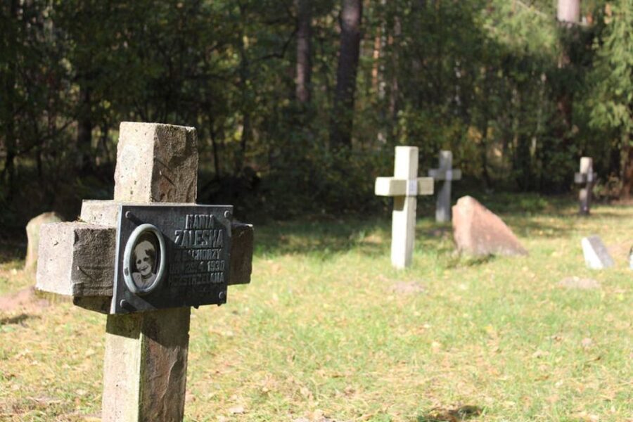 Warsaw: Treblinka Heartbreaking Concentration Camp Tour - Treblinka and Umschlagplatz, Why this Warsaw route hits so hard