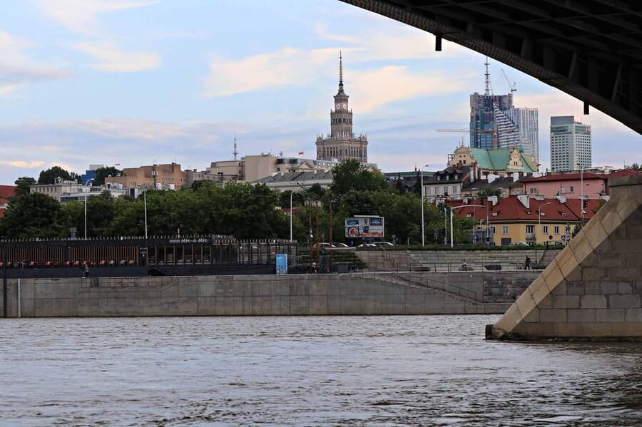 Warsaw: Vistula River Cruise with Your Music & City Views - Old Town at river level: UNESCO views after the rebuilding story