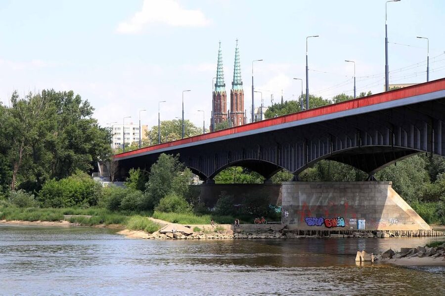 Warsaw: Vistula River Cruise with Your Music & City Views - Natura 2000 river reserve time: Dolina Środkowej Wisły and wildlife watching