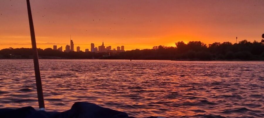 Warsaw: Vistula River Sunset Cruise with Welcome Drink - The Galar Wiślany Boat: Comfort, Decks, and Little Details That Matter