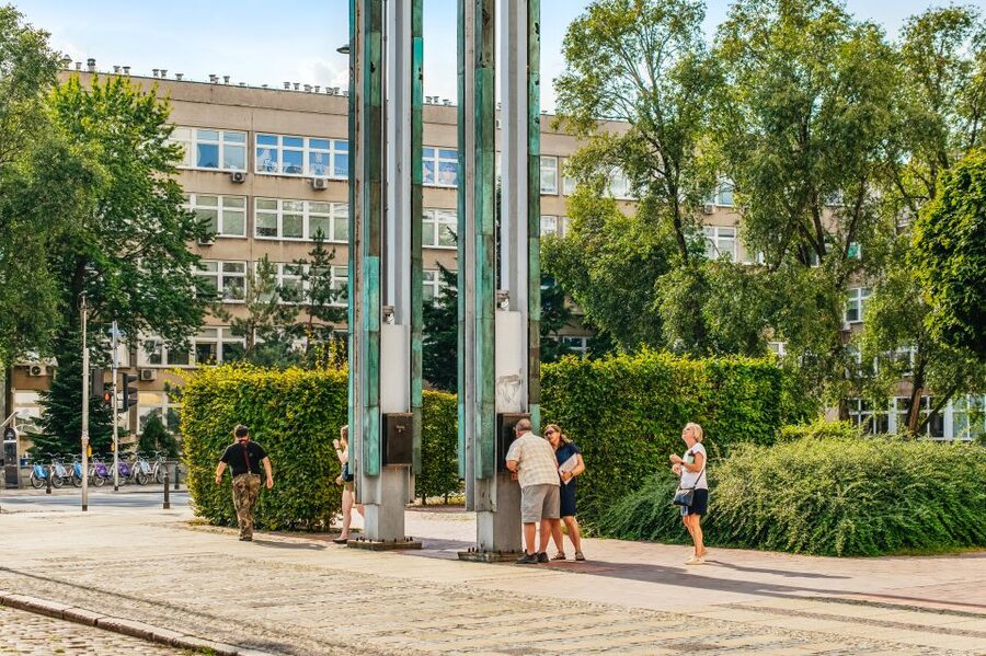 Warsaw: Warsaw Ghetto Private Walking Tour with Hotel Pickup - Where You Start: Prozna Street, Hotel Pickup, and the Real Tempo of a Private Tour