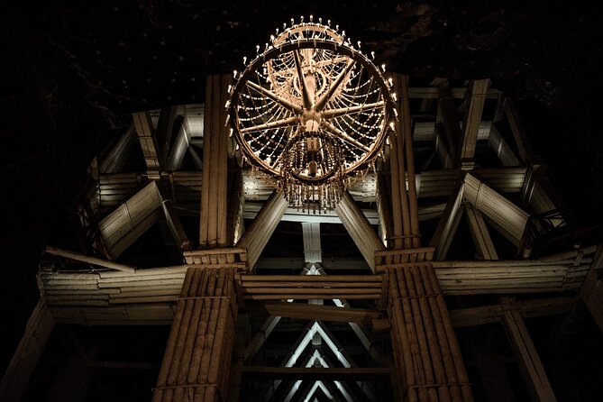 Wieliczka Salt Mine Guided Tour with pickup - The 2.5 hour salt mine route: what you will actually do down below