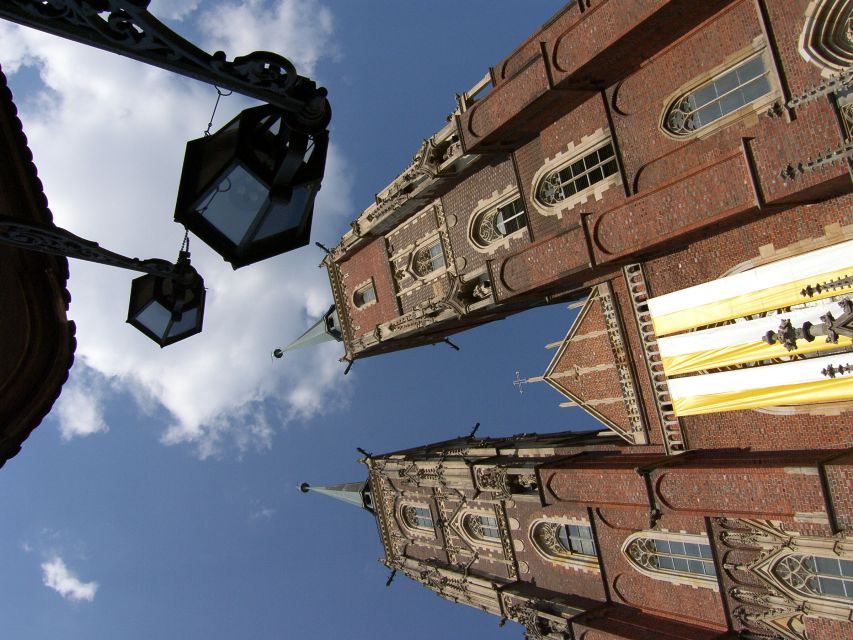 Wroclaw: 2-Hour Private Electric Bus Tour with Guide or Tape - Centennial Hall, UNESCO symbol views, and the multimedia fountain pause