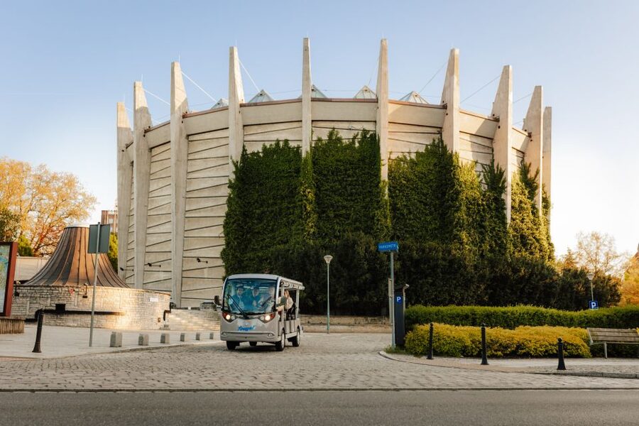 Wroclaw: 2-Hour Private Guided Tour by Electric Car - How Long Are You Out of the Car, and How Do Photo Breaks Work?