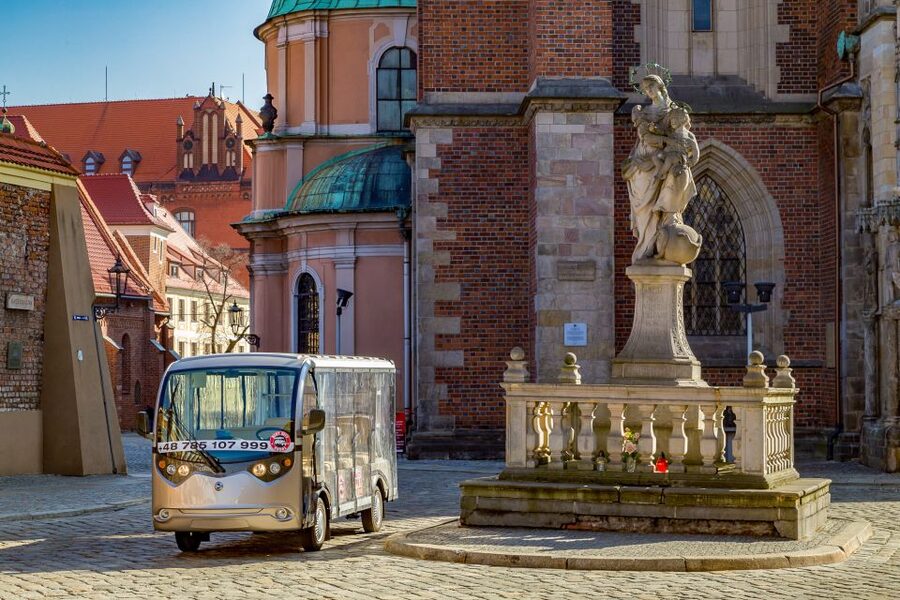 Wroclaw: 2-Hour Private Guided Tour by Electric Car - Church Stops That Set the Tone: Saint Elisabeth and Saint Martin