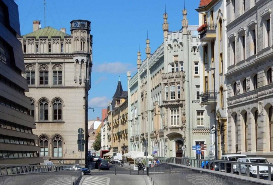 Wrocław: Boat Cruise with licensed guide only for your group - Price and value: when $273 makes sense
