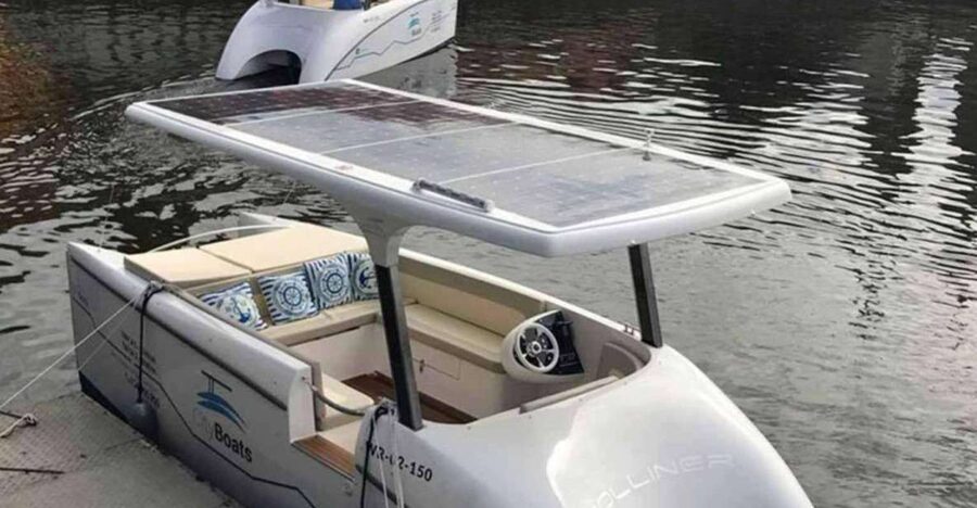 Wroclaw: City Walk and Cruise by Luxury Solar Catamaran - Meeting at Old Town Hall near Piwnica Świdnicka
