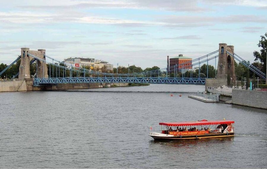 Wrocław: city walk with a professional guide and cruise - Old Town canals, small boat feel, and what the route is really good for