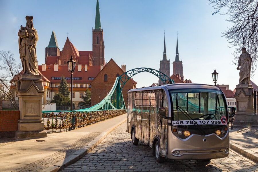 Wroclaw: E-Car Tour and Audio Guide - Who should book this e-car tour (and who might skip it)