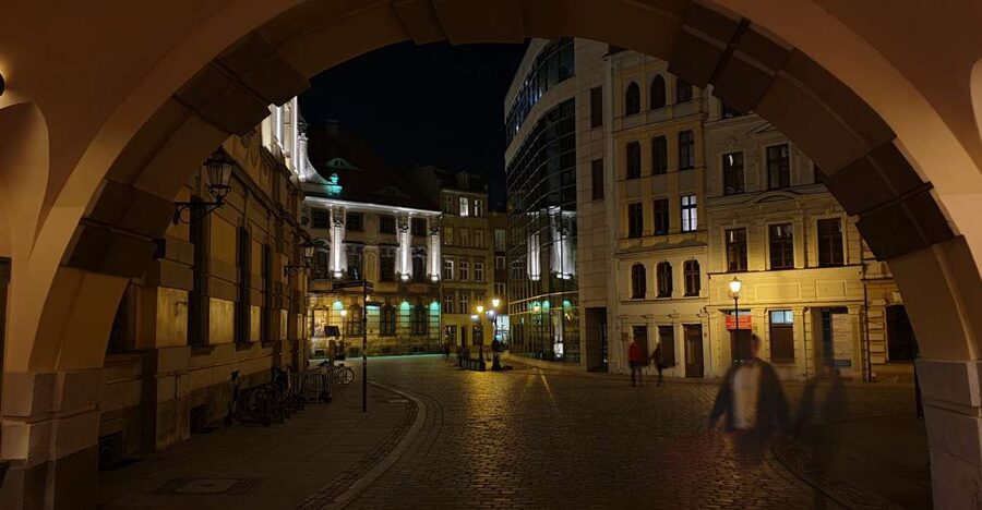 Wroclaw: Guided City Night Tour (2 hours) - Key points that make this night tour worth it