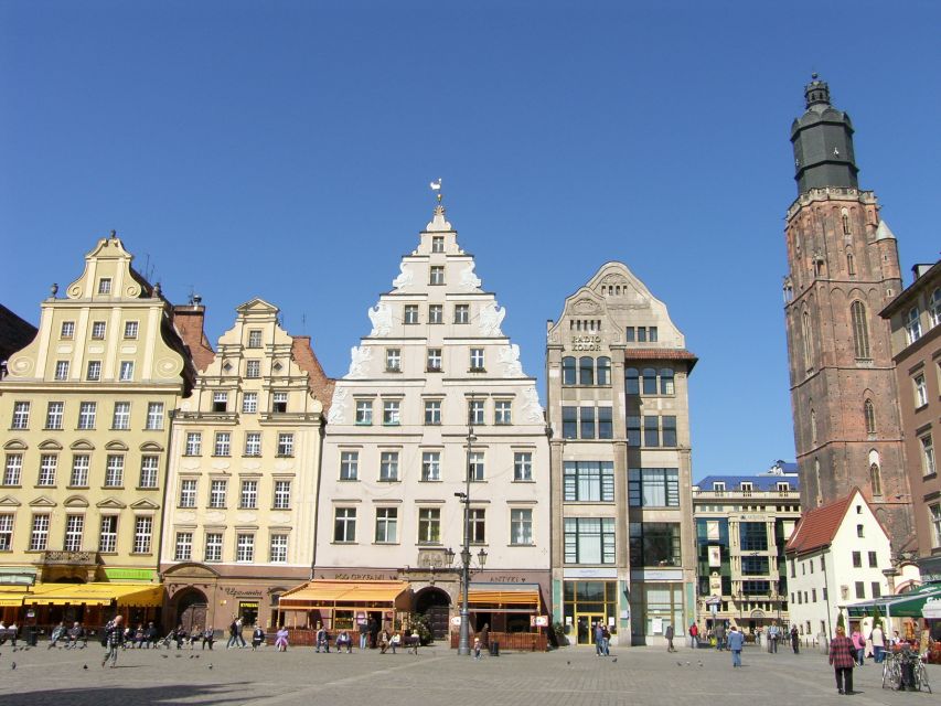 Wrocław: Long City Guided-Walk and River Cruise (3 h) - The Old Market Hall, cathedral views, and the Sand Bridge moment