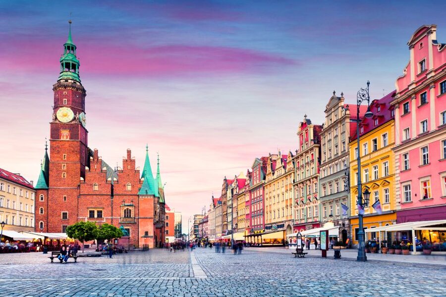 Wroclaw: Private Old Town Guided Walking Tour (2 hours) - Key highlights you will feel right away