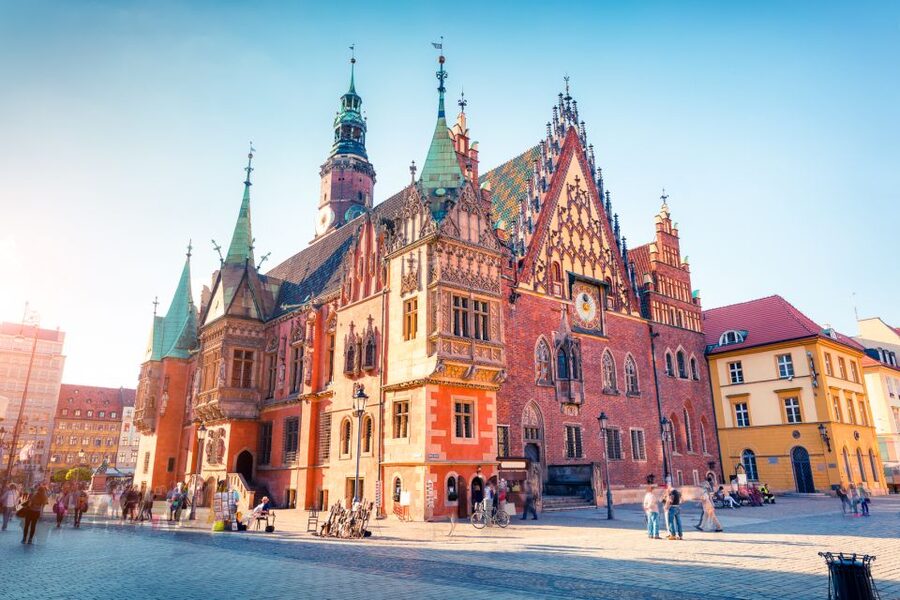 Wroclaw: Private Old Town Guided Walking Tour (2 hours) - Wrocław Cathedral and what to notice on Ostrów Tumski