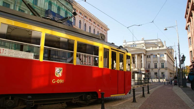 Wroclaw: Private Tour by smal Historic Tram 1,5h 13-16 seats - Time Travel by Historic 1950s Tram in Wrocław