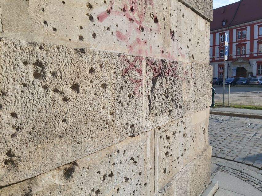 Wroclaw: Third Reich and World War Two Historical Tour - Wolności Square, and the power of a guided route