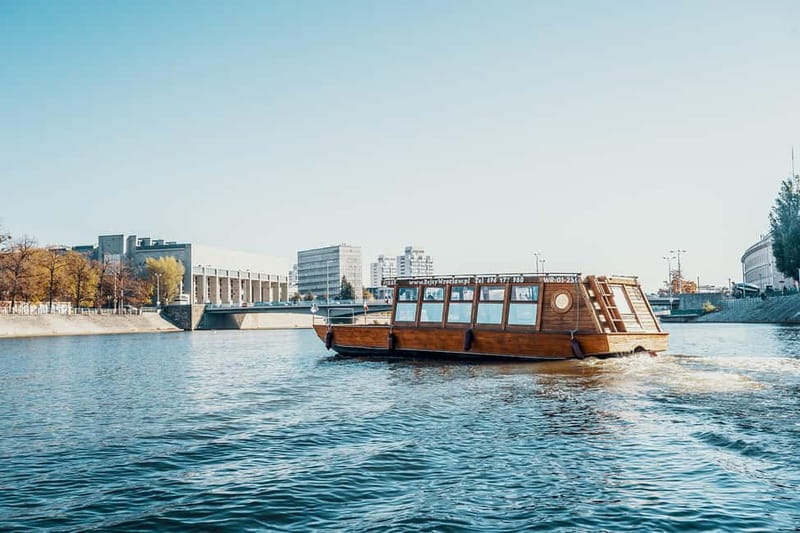 Wroclaw: Ticket for Old Town Boat Cruise - Why the Oder River Old Town Cruise Works When Your Time Is Short