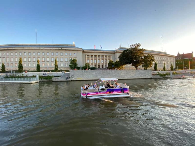 Wroclaw: ticket for Old Town boat cruise by heated ship - Wrocław by boat, why the heated Old Town cruise is a smart evening