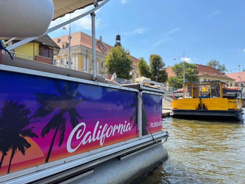 Wroclaw: ticket for Old Town boat cruise by heated ship - Where you board near Hala Targowa and Piaskowy Bridge