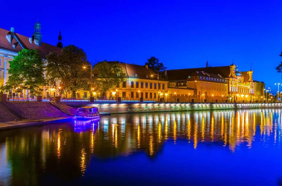 Wroclaw: Ticket for Old Town Christmas Cruise by Heated Ship - Pricing and Value: Is It Worth $20?