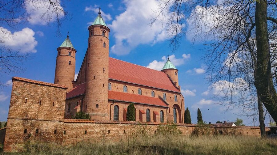 Zelazowa Wola: Frederic Chopin Half-Day Private Tour - Should you book the Zelazowa Wola private Chopin tour?